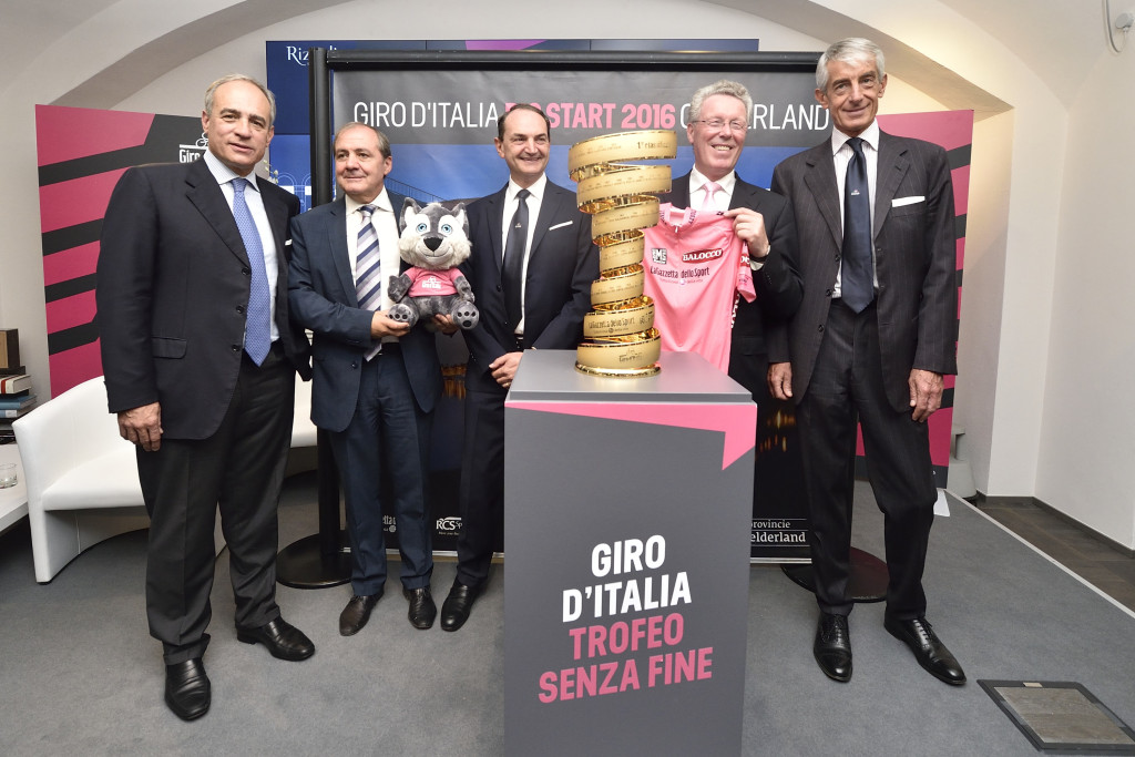 click to enlarge Giro_Italia_2016_big_start_foto2