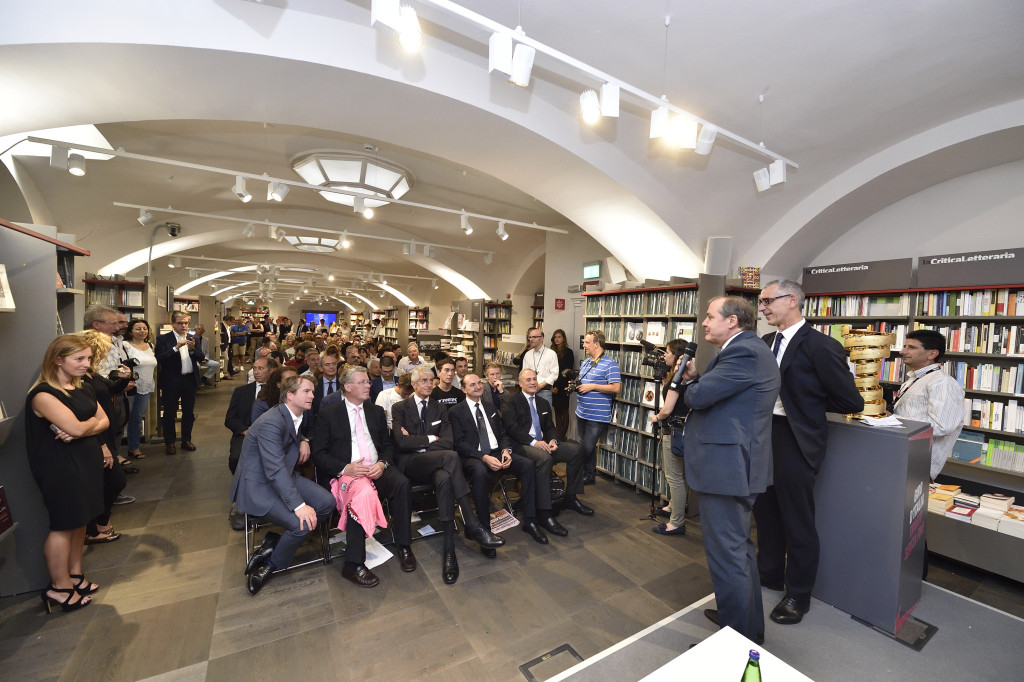 click to enlarge Giro_Italia_2016_big_start_foto3