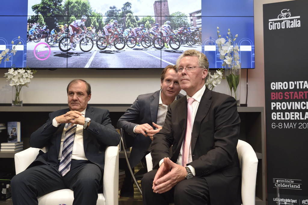click to enlarge Giro_Italia_2016_big_start_foto8