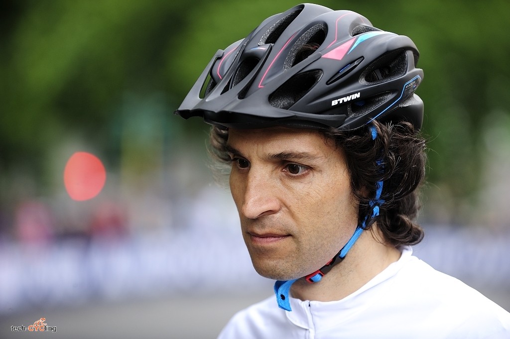BTwin_Aerofit_700_casco_foto21