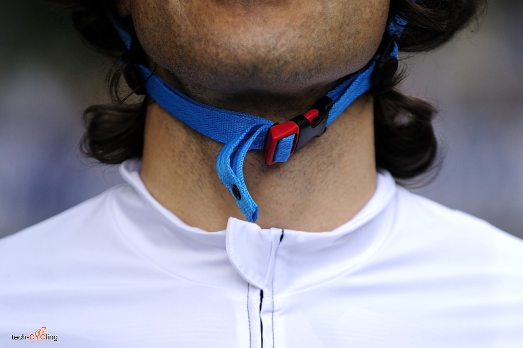 BTwin_Aerofit_700_casco_foto25