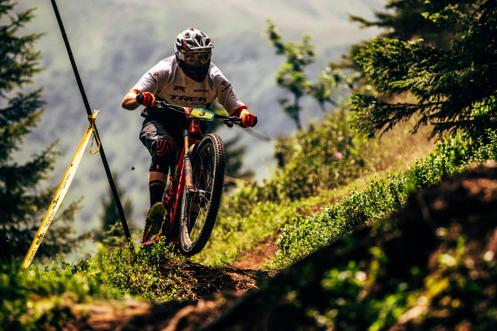 Justin_Leov_EWS_Samoens_2015_foto2