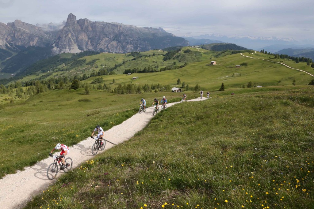 click to enlarge Sellaronda_HERO_foto14