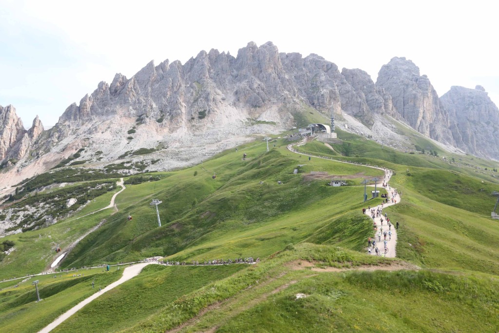 click to enlarge Sellaronda_HERO_foto15