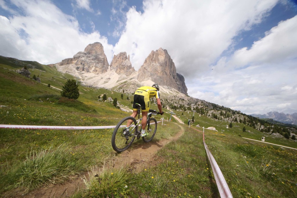 click to enlarge Sellaronda_HERO_foto16