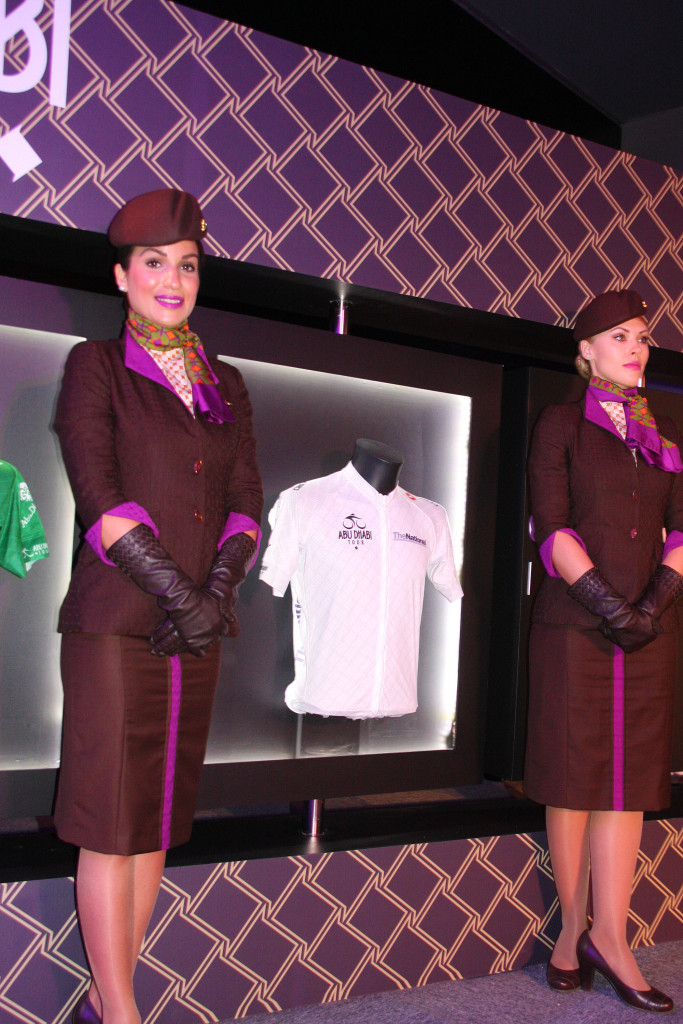 click to enlarge Abu_Dhabi_Tour2015_jersey_presentation_foto3