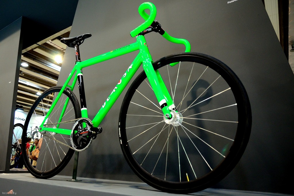 CosmoBikeShow_2015_BDC_De_Rosa_foto13