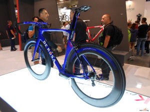 CosmoBikeShow_2015_BDC_De_Rosa_foto5