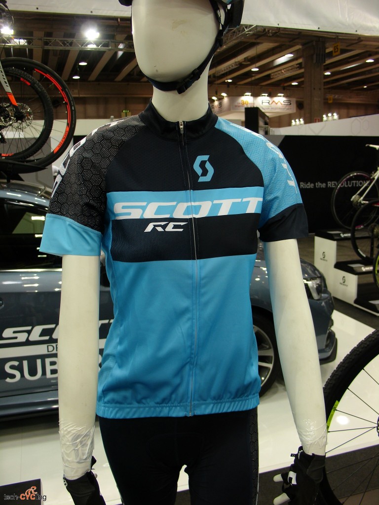CosmoBikeShow_2015_abbigliamento_Scott_foto2