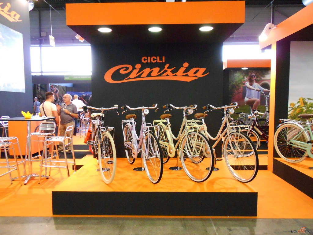 click to enlarge CosmoBikeShow_2015_city-bike_Cicli_Cinzia_foto1