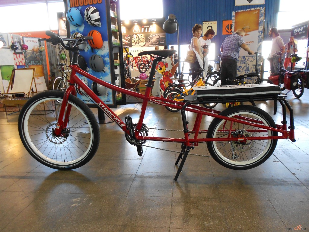 click to enlarge CosmoBikeShow_2015_city-bike_Xtracycle