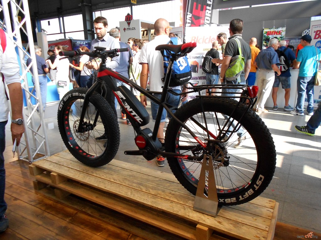 CosmoBikeShow_2015_e-fat-bike_Fantic_foto2