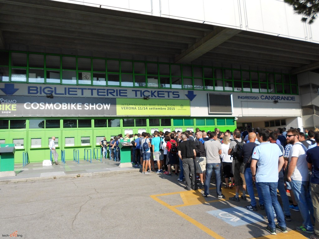 click to enlarge CosmoBikeShow_2015_ingresso