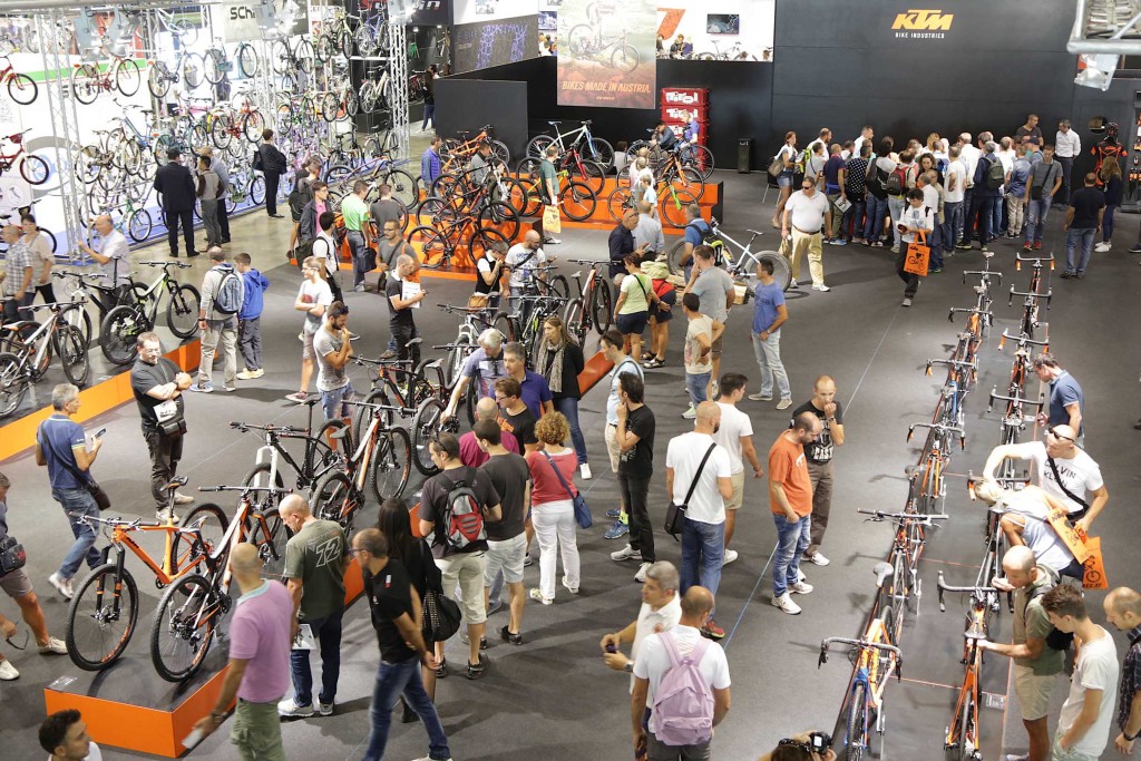 click to enlarge CosmoBikeShow_2015_padiglione_foto3