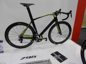 click to enlarge CosmoBikeShow_2015_BDC_Look_foto3