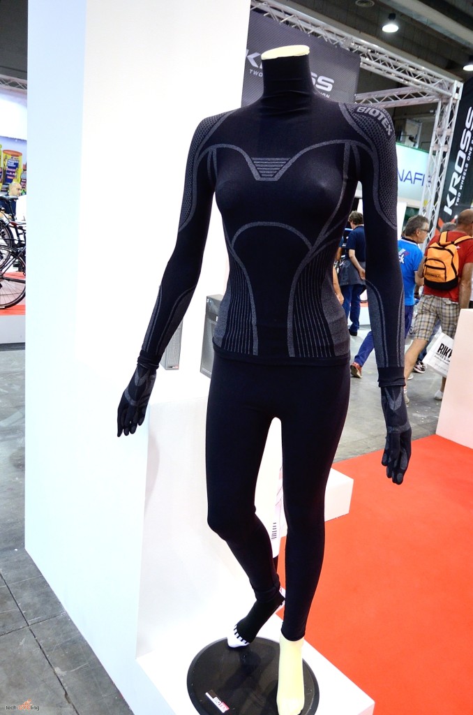 CosmoBikeShow_2015_abbigliamento_Biotex_foto4