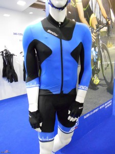 CosmoBikeShow_2015_abbigliamento_Santini_foto6
