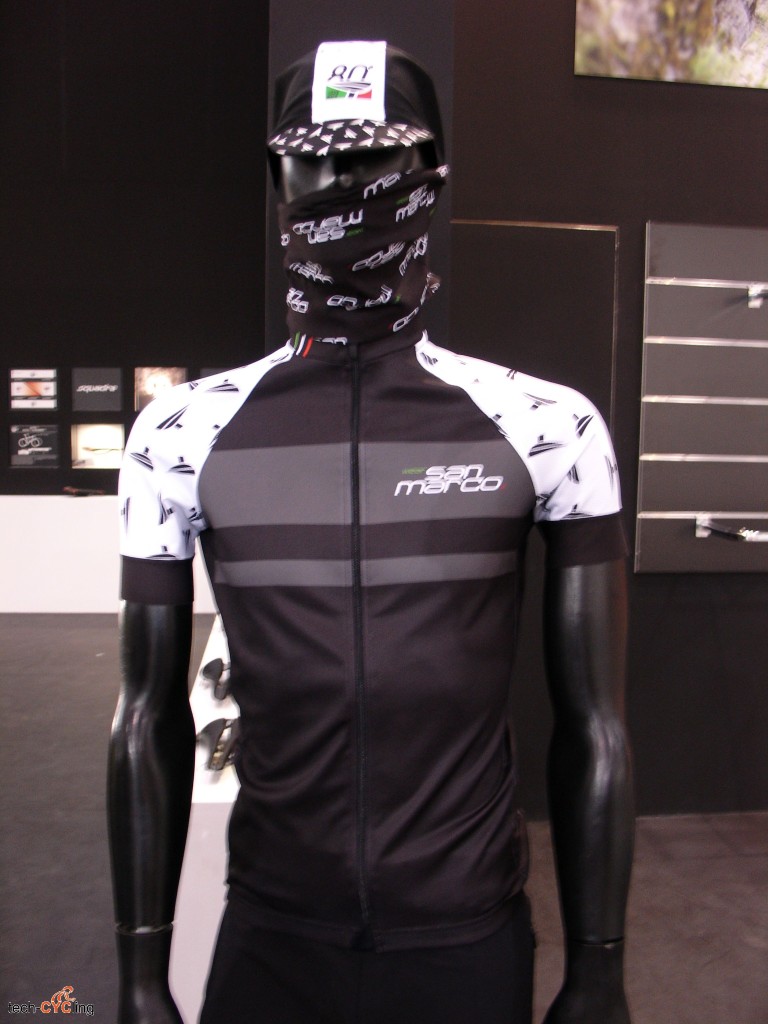 CosmoBikeShow_2015_abbigliamento_Selle_San_Marco_foto1