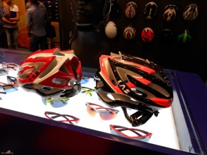 click to enlarge CosmoBikeShow_2015_caschi_LAS_foto2