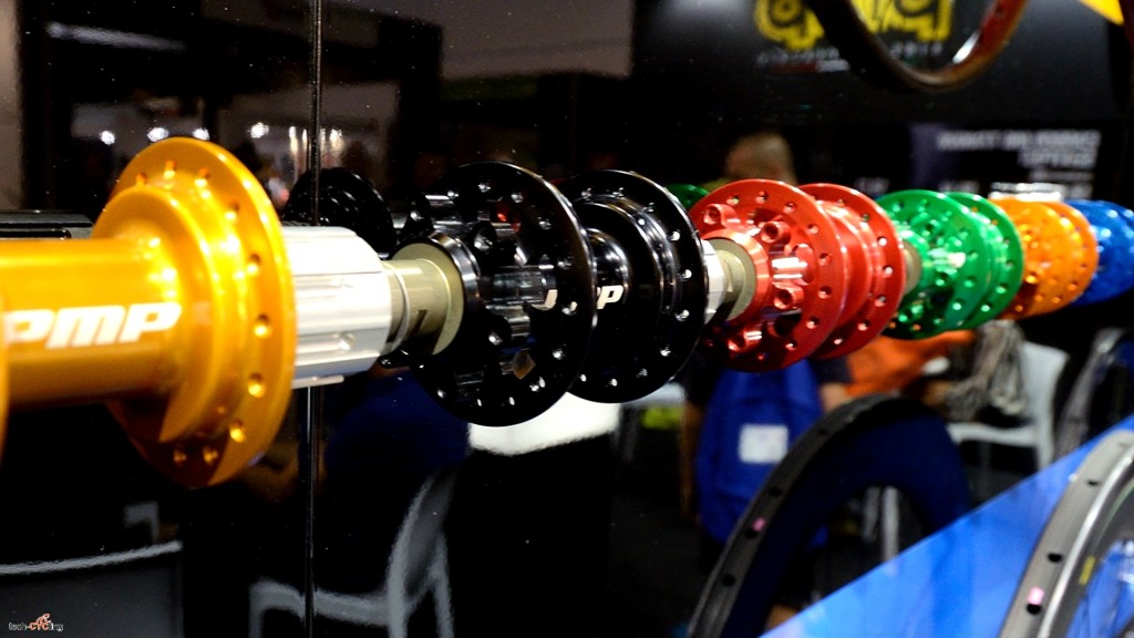 click to enlarge CosmoBikeShow_2015_componenti_PMP_foto9