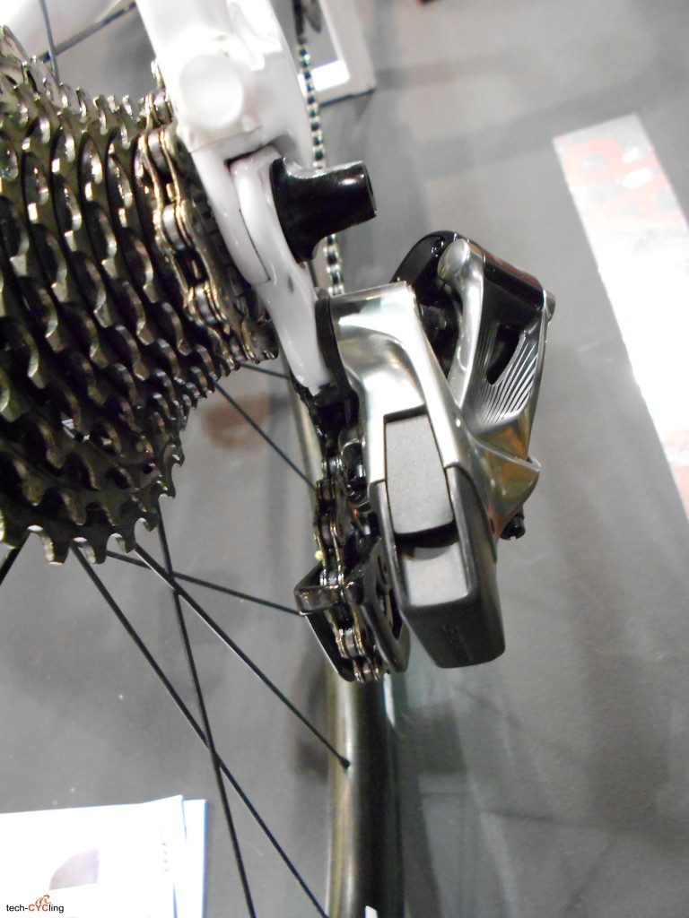click to enlarge CosmoBikeShow_2015_componenti_Sram_e-tap_foto2