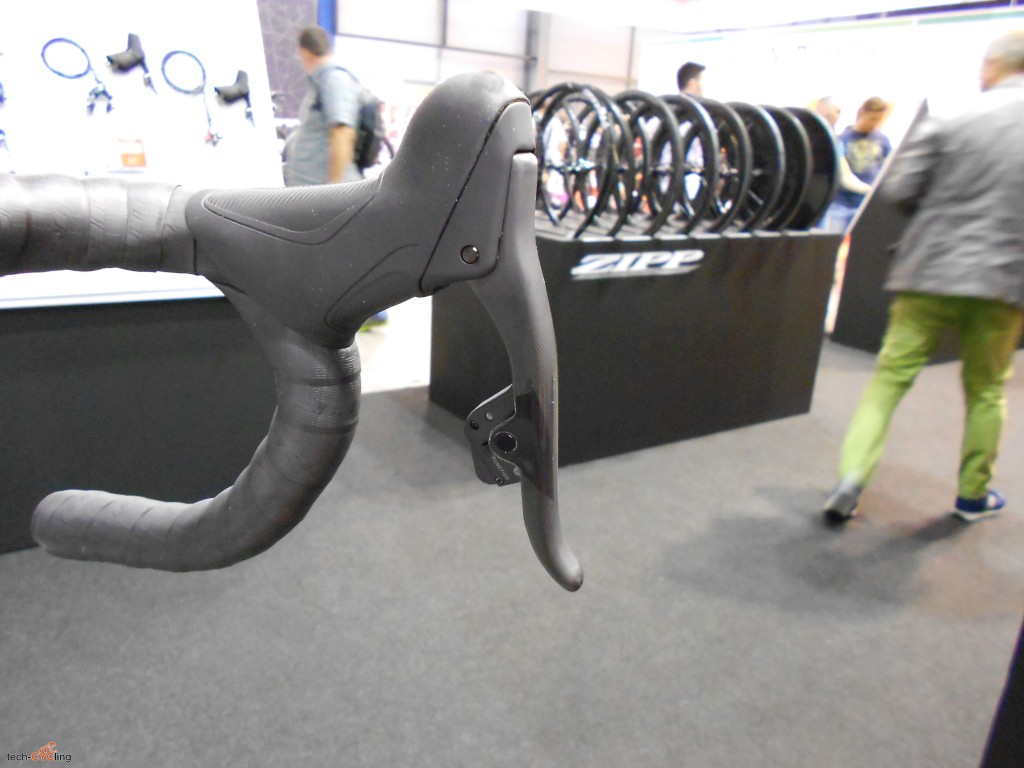 CosmoBikeShow_2015_componenti_Sram_e-tap_foto4