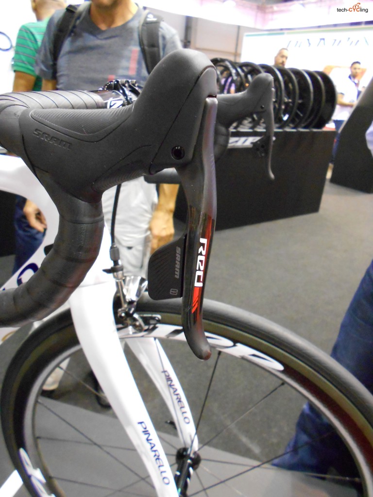 click to enlarge CosmoBikeShow_2015_componenti_Sram_e-tap_foto5