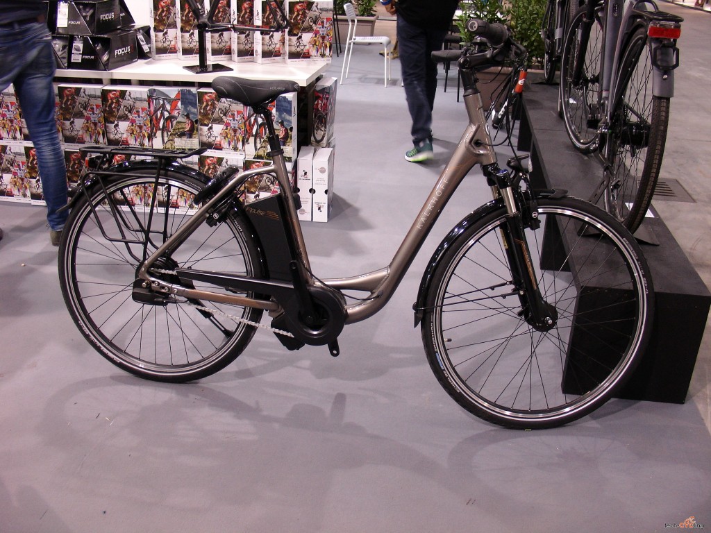 click to enlarge CosmoBikeShow_2015_e-bike_Kalkhoff_foto2