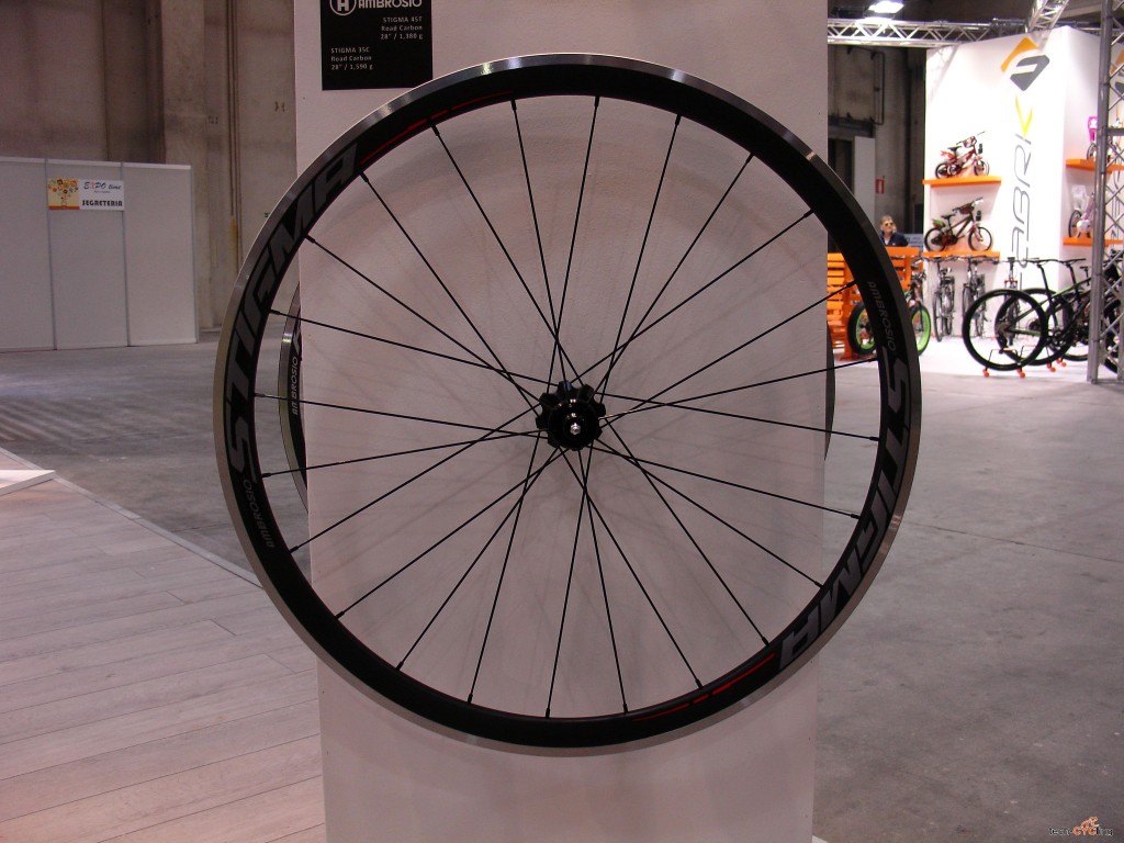 click to enlarge CosmoBikeShow_2015_ruote_Ambrosio_Stigma_alloy-carbon