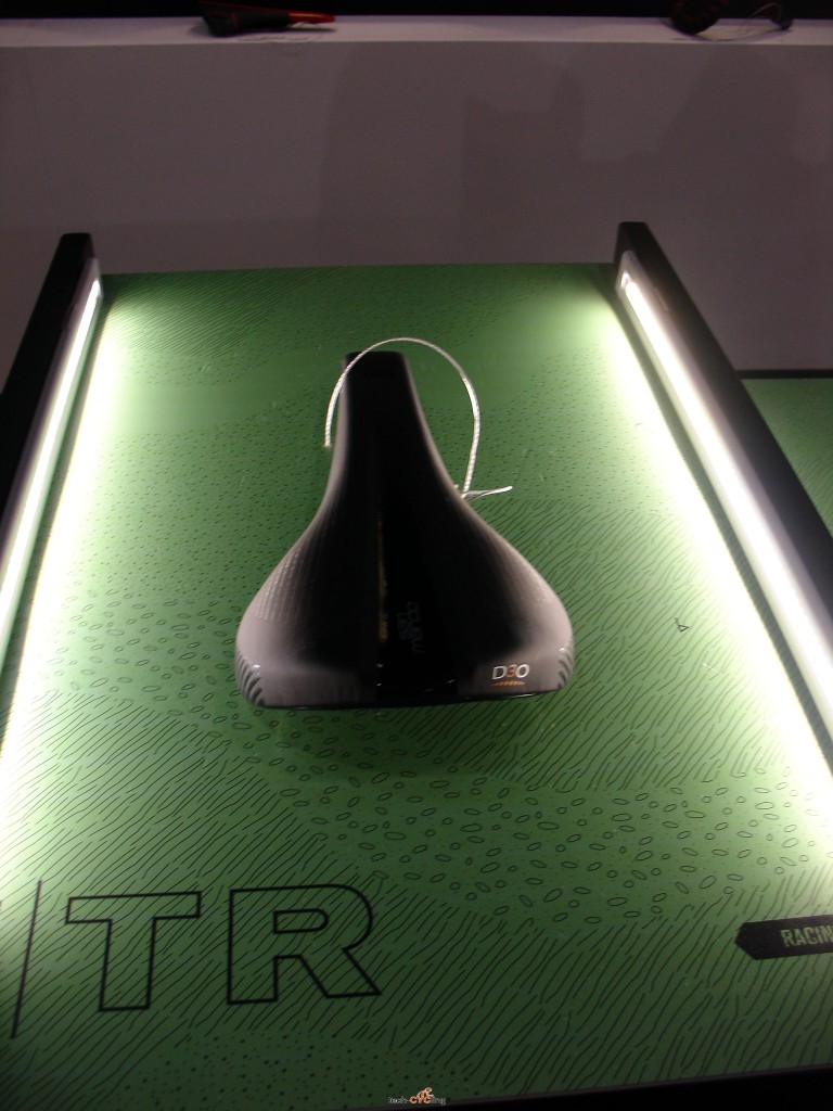 click to enlarge CosmoBikeShow_2015_selle_San_Marco_foto10
