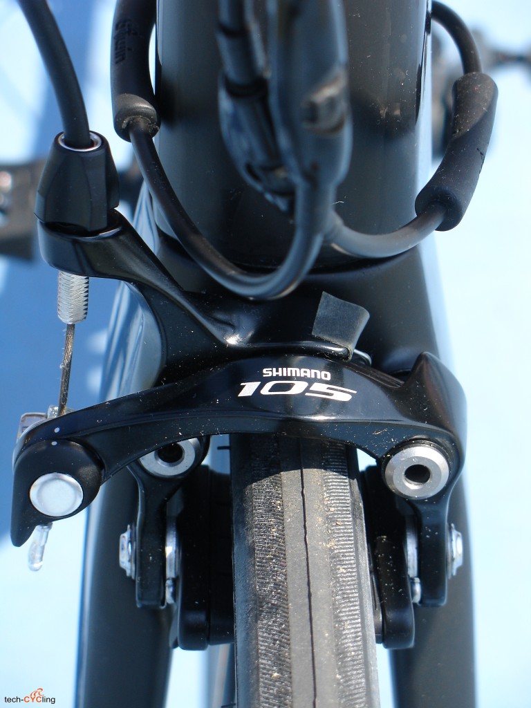 b'Twin_Ultra_900_front_brake