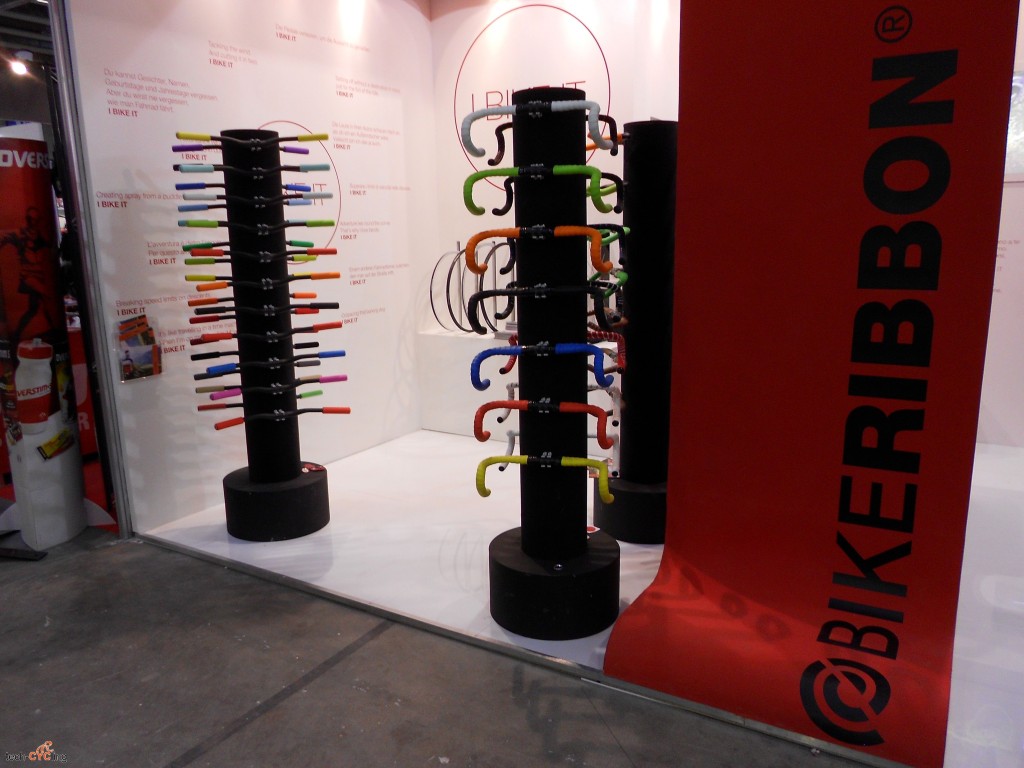 click to enlarge CosmoBikeShow_2015_accessori_Bike_Ribbon