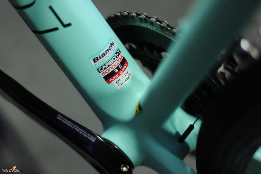 click to enlarge Bianchi_Specialissima_CV_bottom_bracket_3