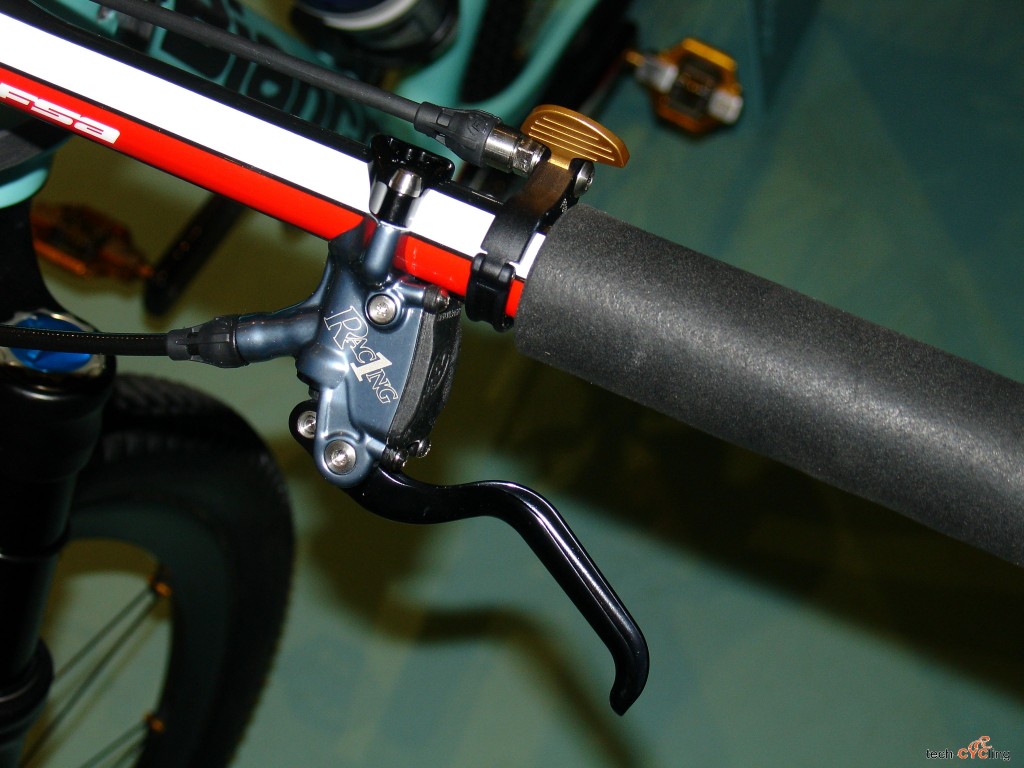 click to enlarge Team_Bianchi_MTB_2016_Methanol_27_SL_foto5