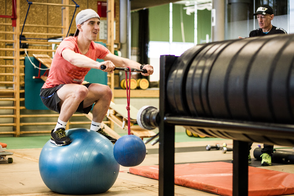 click to enlarge Nino_Schurter_gym_foto2