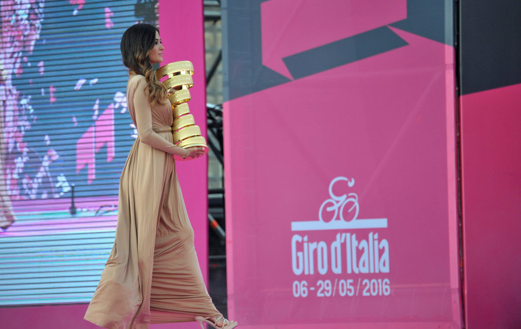 click to enlarge Giro_Italia_2016_day0_Giorgia_Palmas_foto3