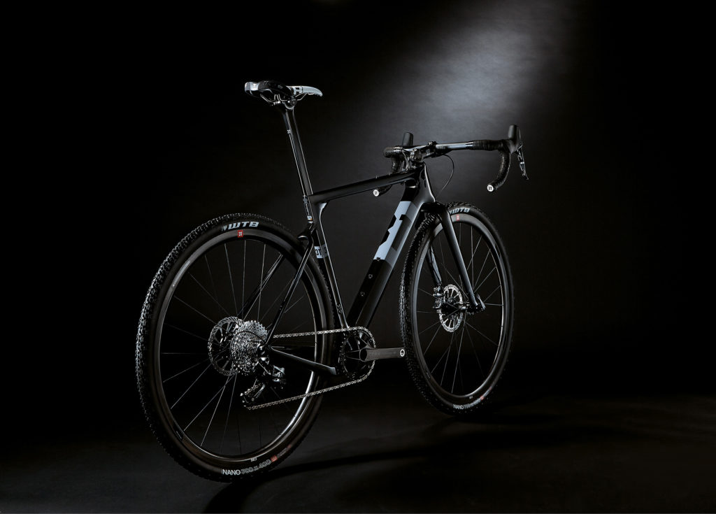 click to enlarge 3T_Exploro_LTD_foto03