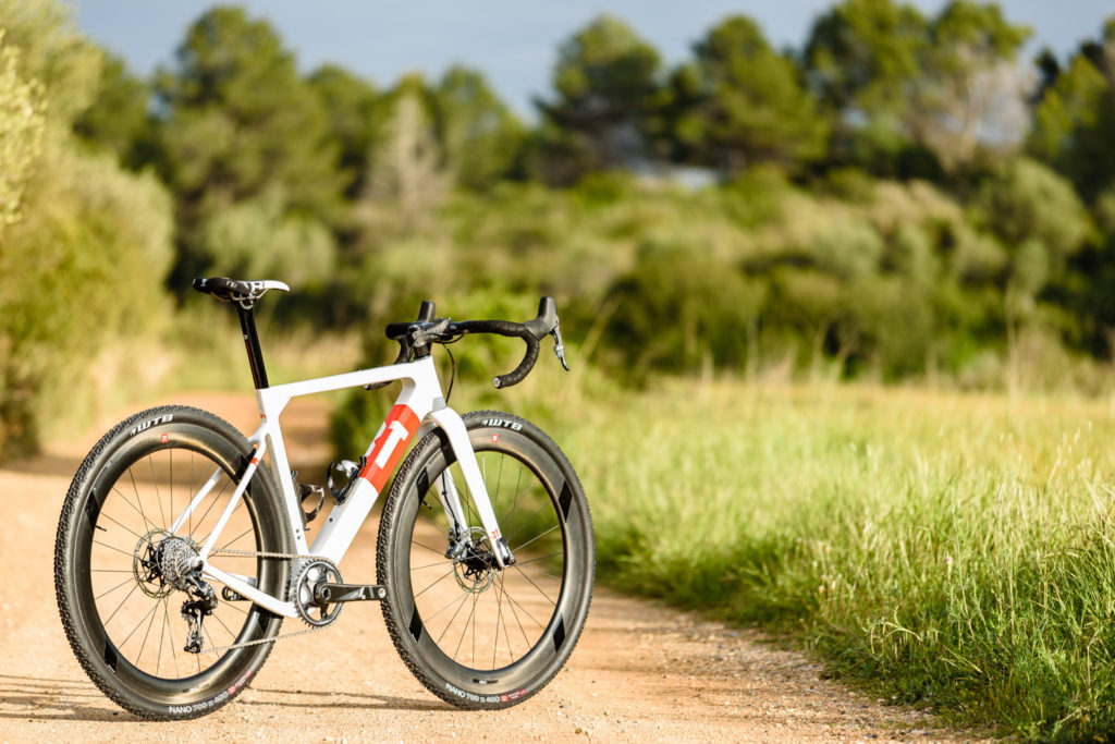 click to enlarge 3T_Exploro_outdoor_14