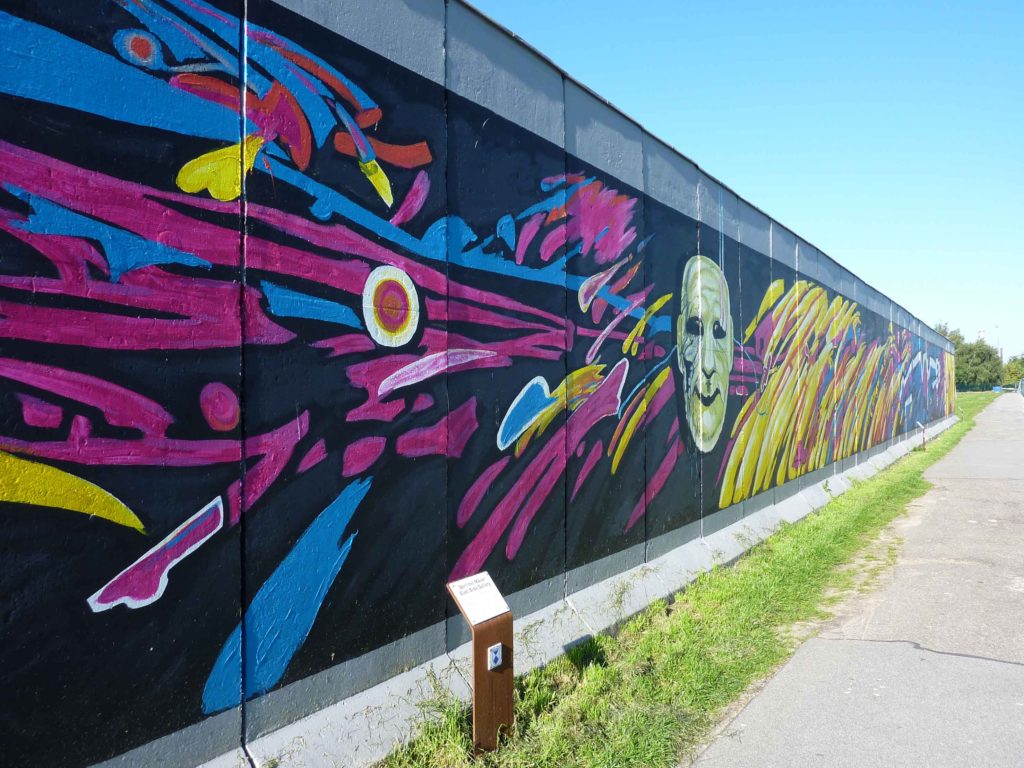 click to enlarge Mauer Radweg