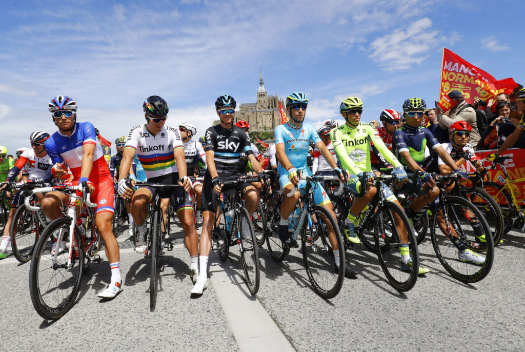 click to enlarge Tour_de_France_2016_tappa1_start