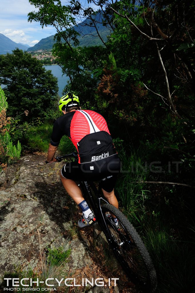 click to enlarge Santini_Coolzero_foto3