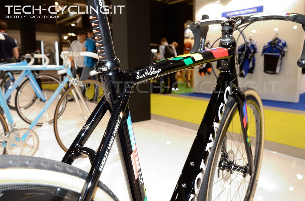 click to enlarge cosmobikeshow_2016_bdc_colnago_foto4