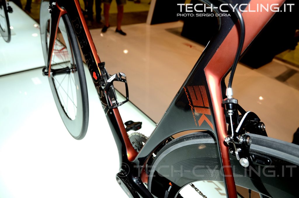 click to enlarge cosmobikeshow_2016_bdc_de_rosa_foto10