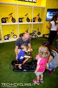 click to enlarge cosmobikeshow_2016_minibike_strider_foto2