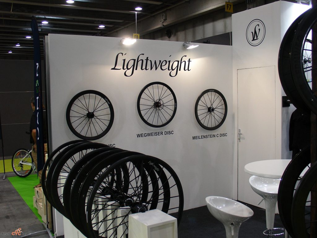 click to enlarge cosmobikeshow_2016_ruote_lightweight_foto1