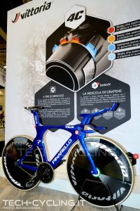 click to enlarge cosmobikeshow_2016_special_pinarello_elia_viviani_foto2