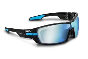 click to enlarge kask_koo_black_light_blue