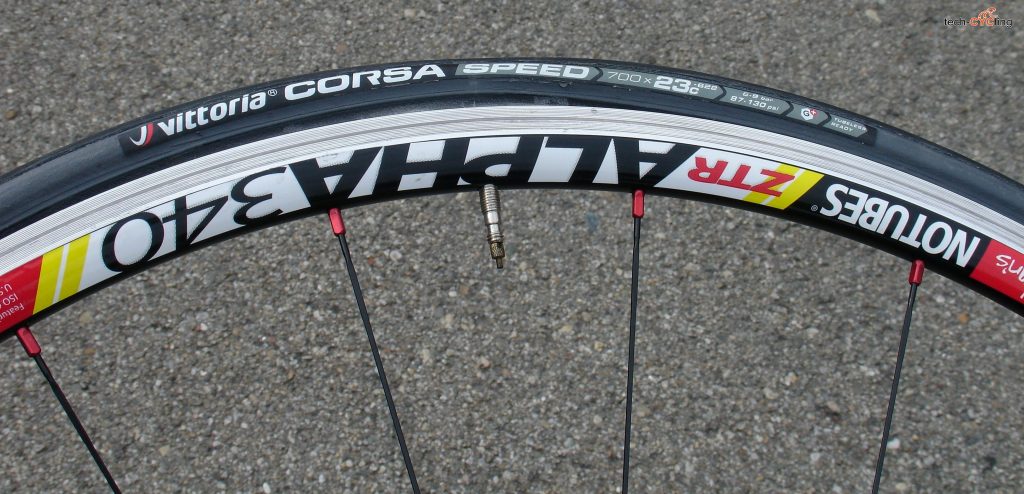 click to enlarge vittoria_corsa_speed_open_tlr_foto2