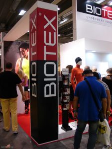 click to enlarge cosmobikeshow_2016_abbigliamento_biotex_foto1