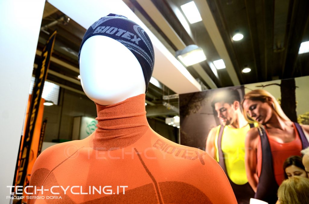 click to enlarge cosmobikeshow_2016_abbigliamento_biotex_foto8